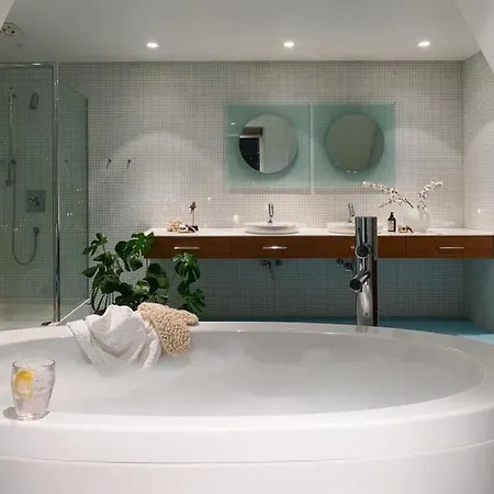 Exclusive Penthouse With Terrace 아파트