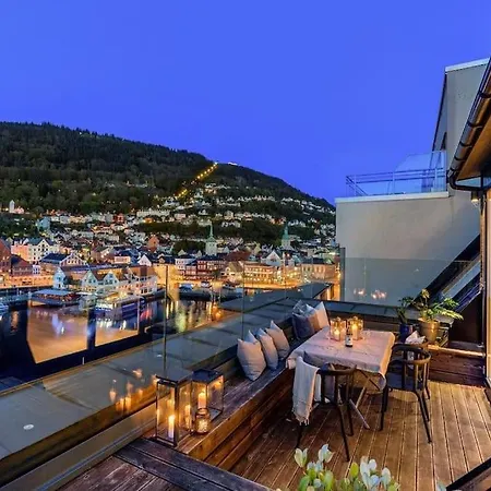 דירה Exclusive Penthouse With Terrace ברגן