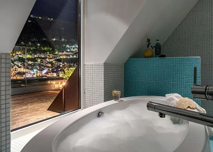 Exclusive Penthouse With Terrace Μπέργκεν